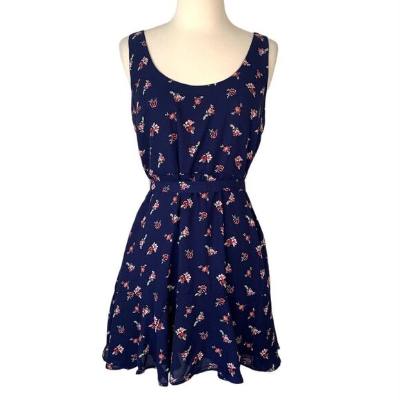 Francesca’s Trixxi Navy Blue Boho Floral Sleeveless Mini Dress NWT - Picture 3 of 9